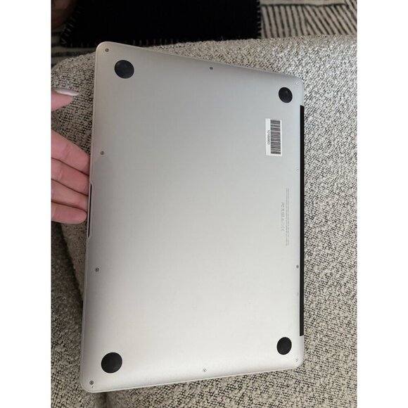 MACBOOK AIR 13” LAPTOP - EARLY 2015 - Picture 4 of 9